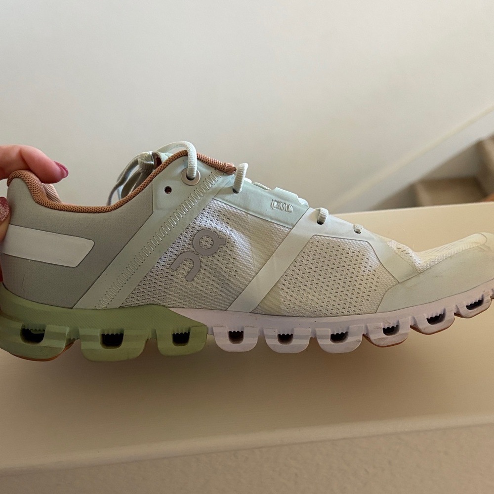 On Running Cloudflow in White and Green